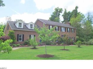 1126 Oakwood Dr, Alliance, OH