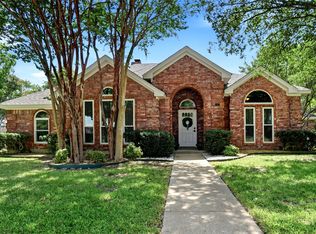 1321 Oak Harbor Blvd, Azle, TX 76020