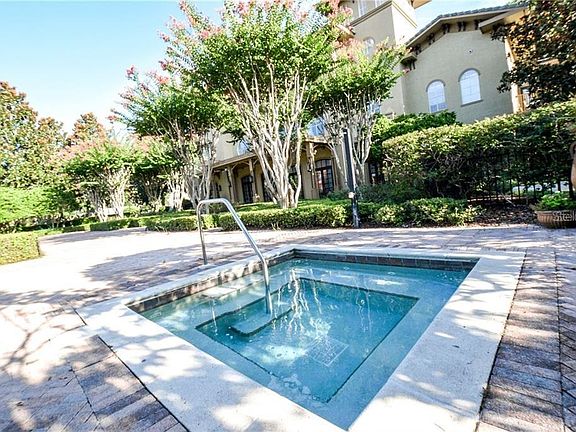 3rd image of 132 Vista Verdi 228 Cir