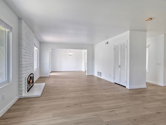 5th image of 135 Buena Ventura Ct