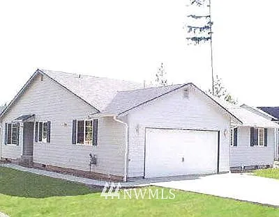 17821 77th Street E photo 1