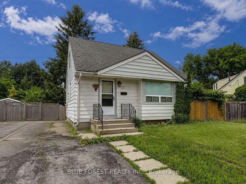 1st image of 371 Flanders Row