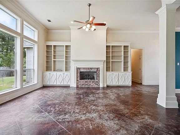 3rd image of 949 Bald Cypress Dr