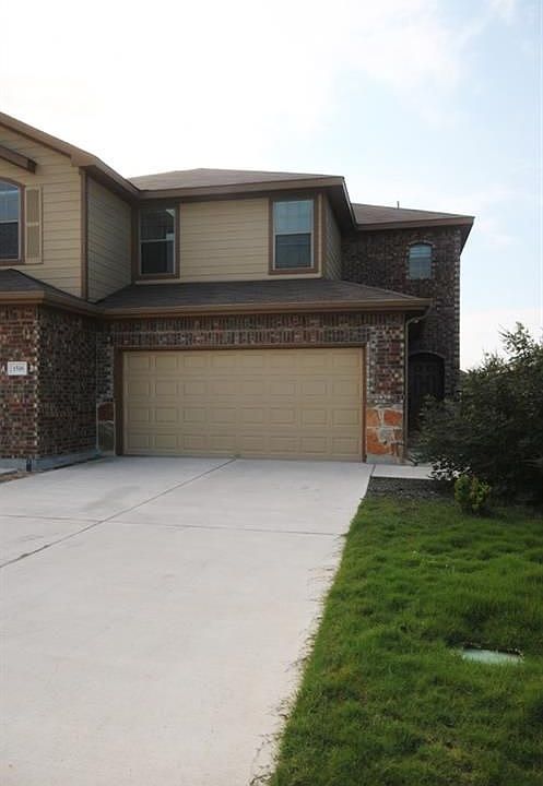 1st image of 1516 Muirfield Bend Dr #B