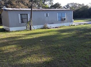 9861 Lake Dr, Weeki Wachee, FL 34613
