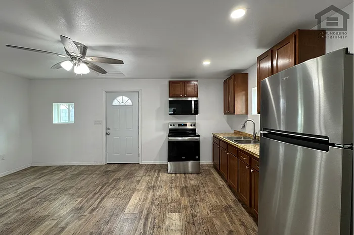 232 W Gail Dr #2 — Photo 11