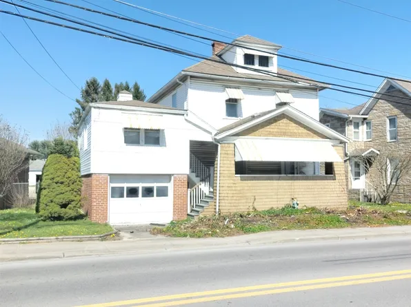 1090 Harrison Ave, Elkins, WV 26241