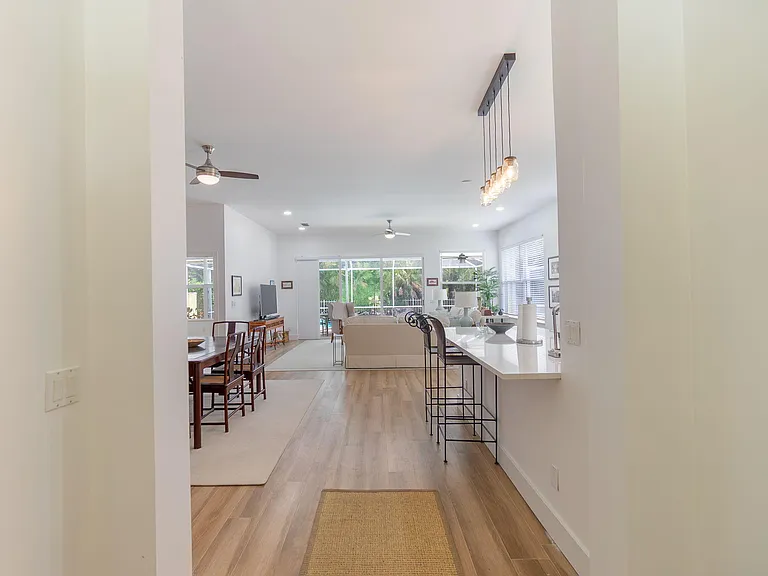 7533 SE Autumn Ln — Photo 8