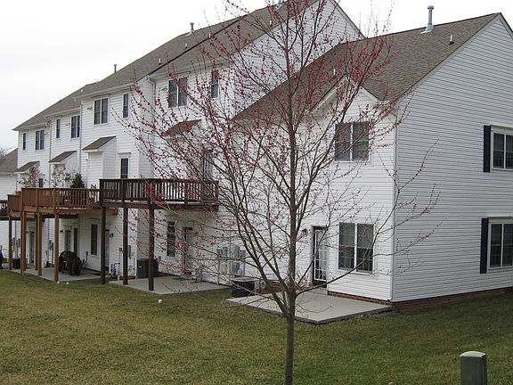 5th image of 6920 Stratford Townes Pl