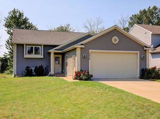 2820 Riley Ridge Rd, Holland, MI 49424