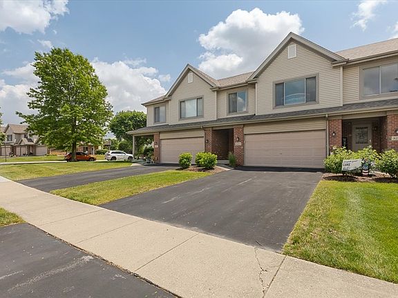 2nd image of 8253 Auburn Ln