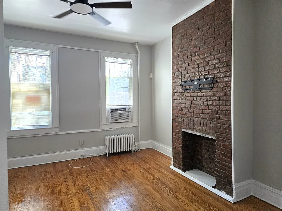 177 Oakland Ave #1