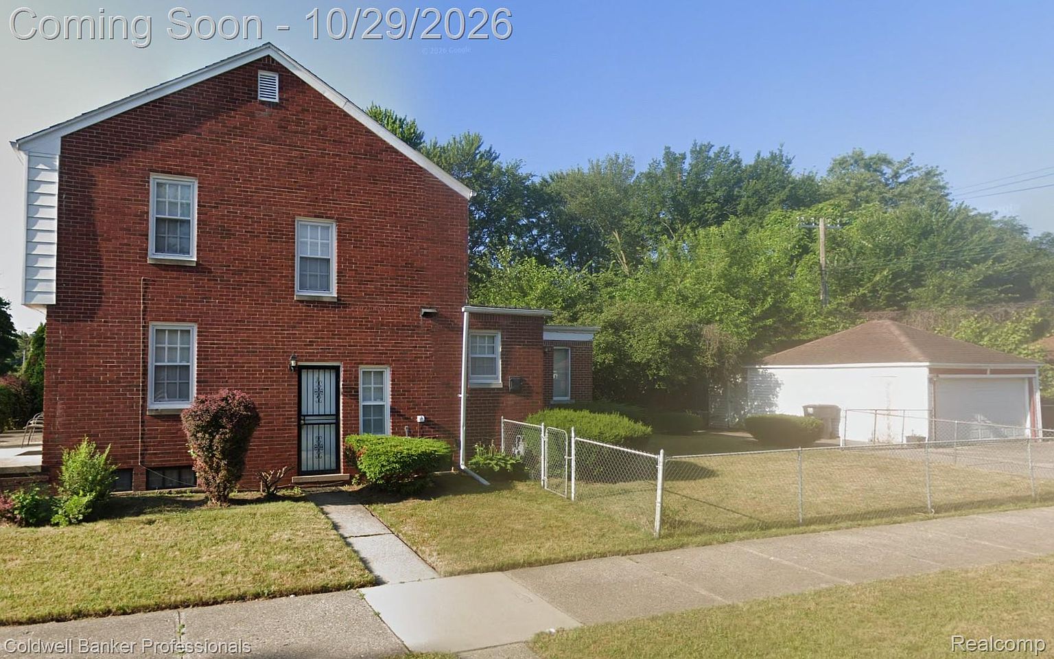 15375 Gilchrist St, photo 3
