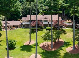 101 Tarnhill Dr, Flat Rock, NC 28731