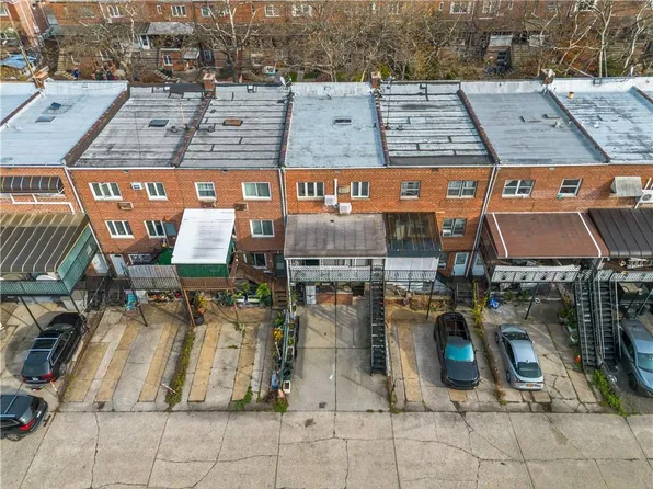 2666 Brown Street image 33 of 37