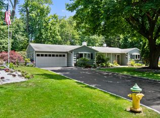 15 Birchwood Ln, Hartsdale, NY 10530