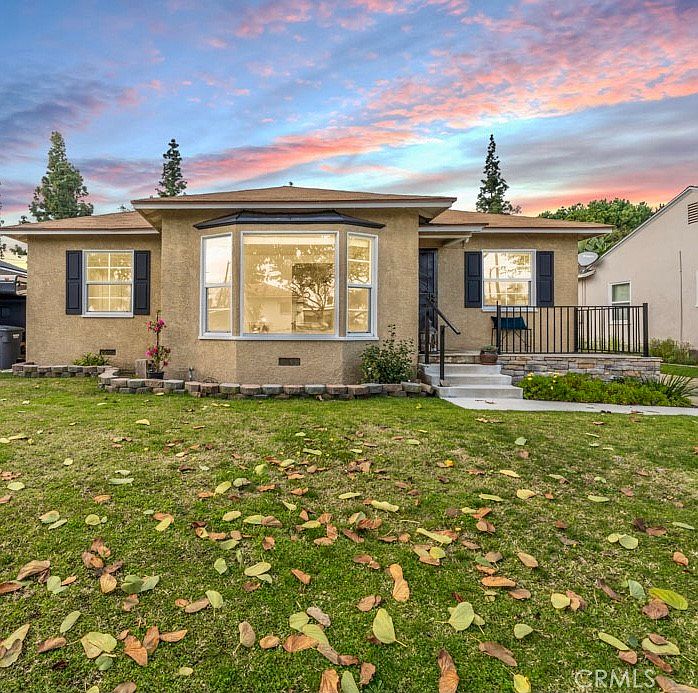 1st image of 5433 Dunrobin Ave