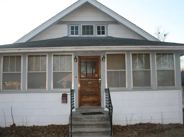 721 Grove St, Perry, IA 50220