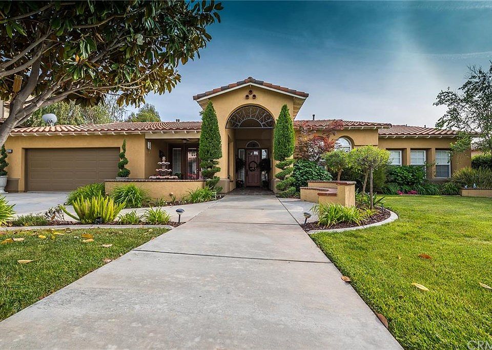 1st image of 462 Golden West Dr