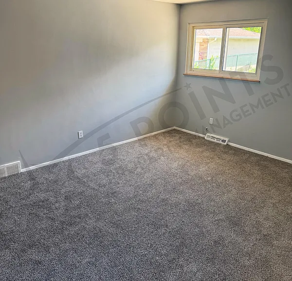 927 E 216th St #1 — Photo 16