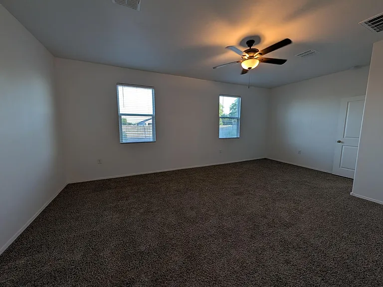 9407 E Alfalfa Dr — Photo 7