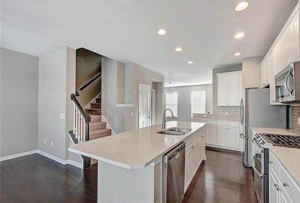 Building Photo - 9077 Demarest Dr