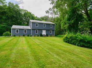 23 Chinmoy Ln, New Milford, CT 06776