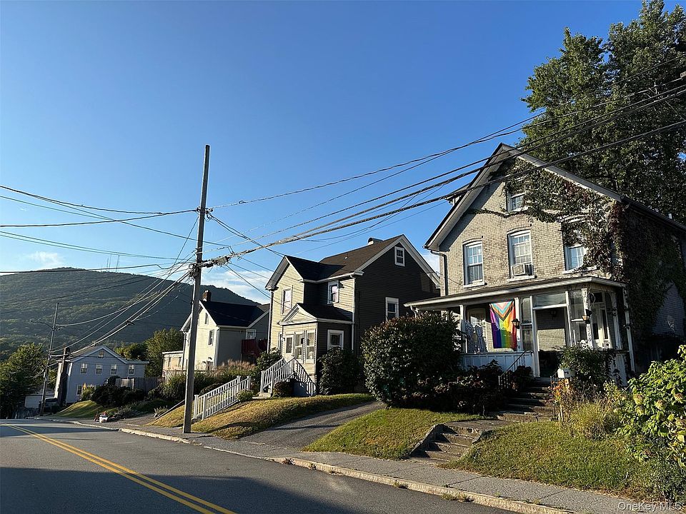 1st image of 369 Verplanck Ave