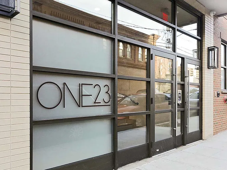 One23 — Photo 18