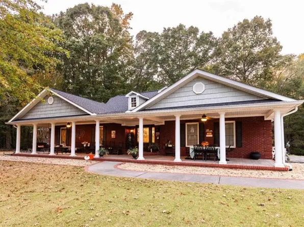 395 Johnson Rd, Oxford, GA 30054