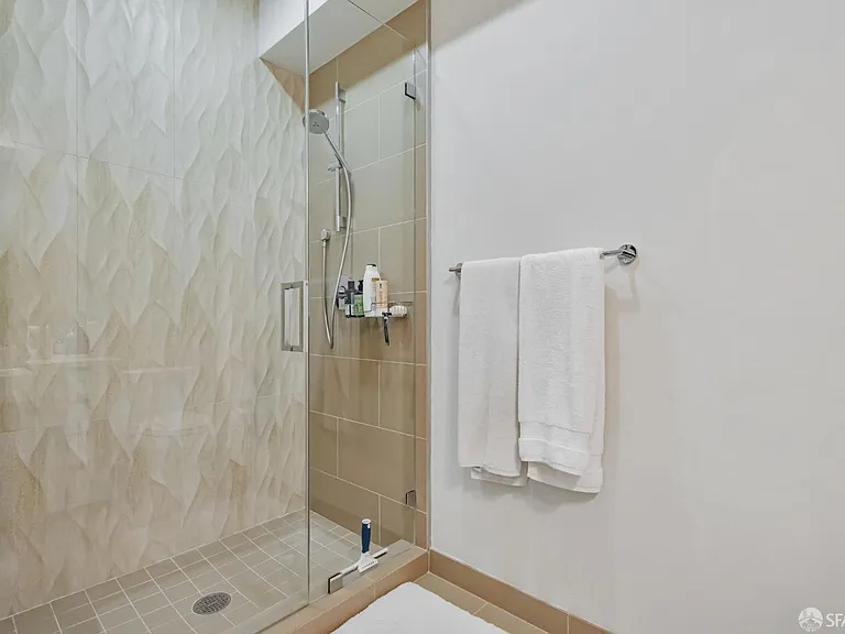 989 Sutter St #2 — Photo 17