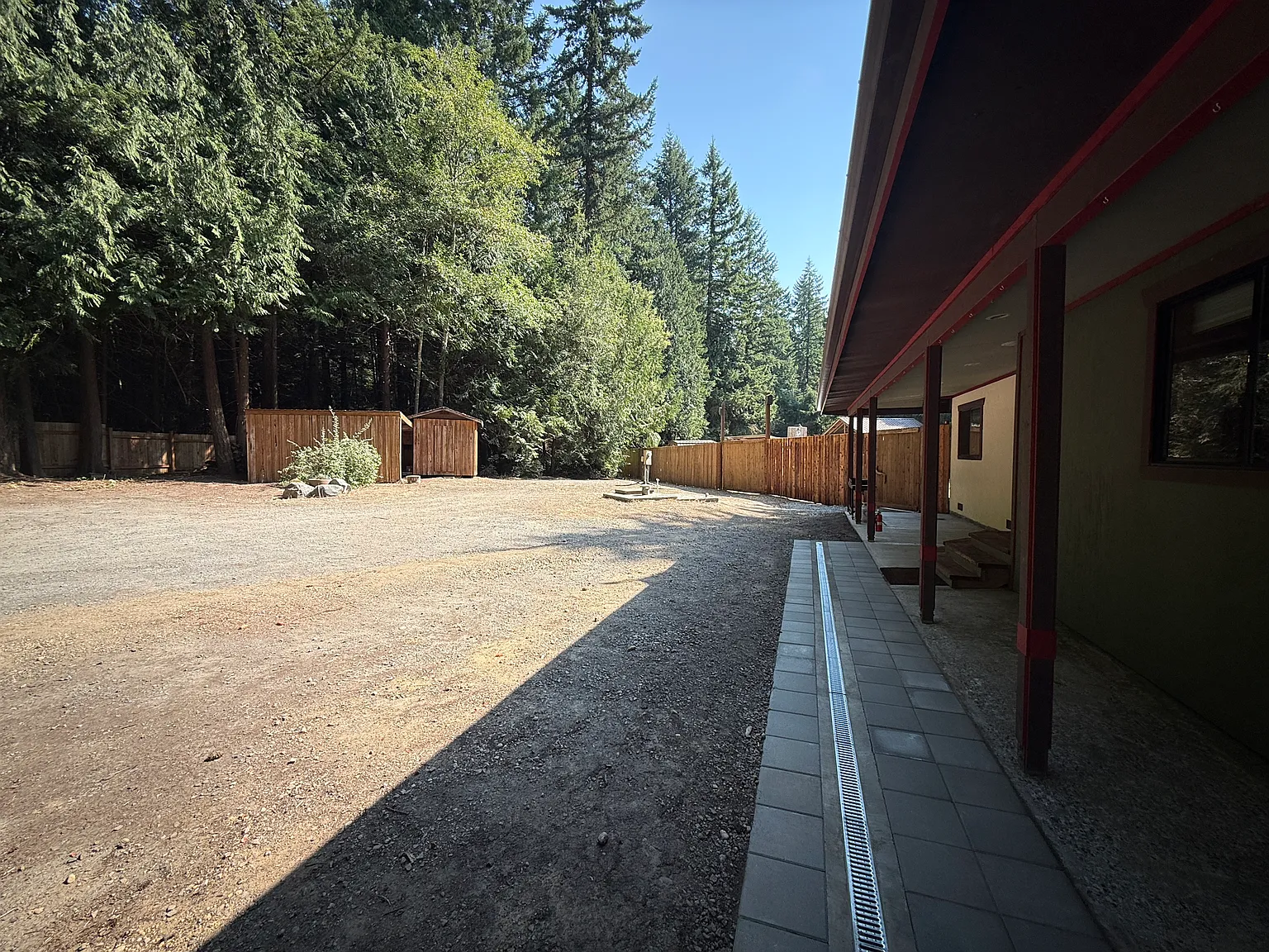 Charming Equestrian Property on 1+ acres — Photo 2