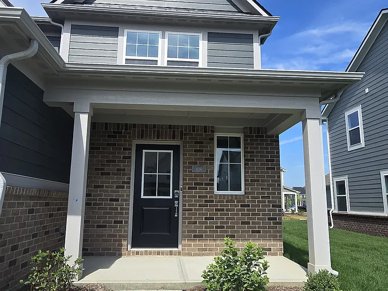 436 Eisenhower St — Photo 9