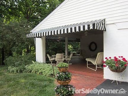 2nd image of 749 Dunwoodie Dr