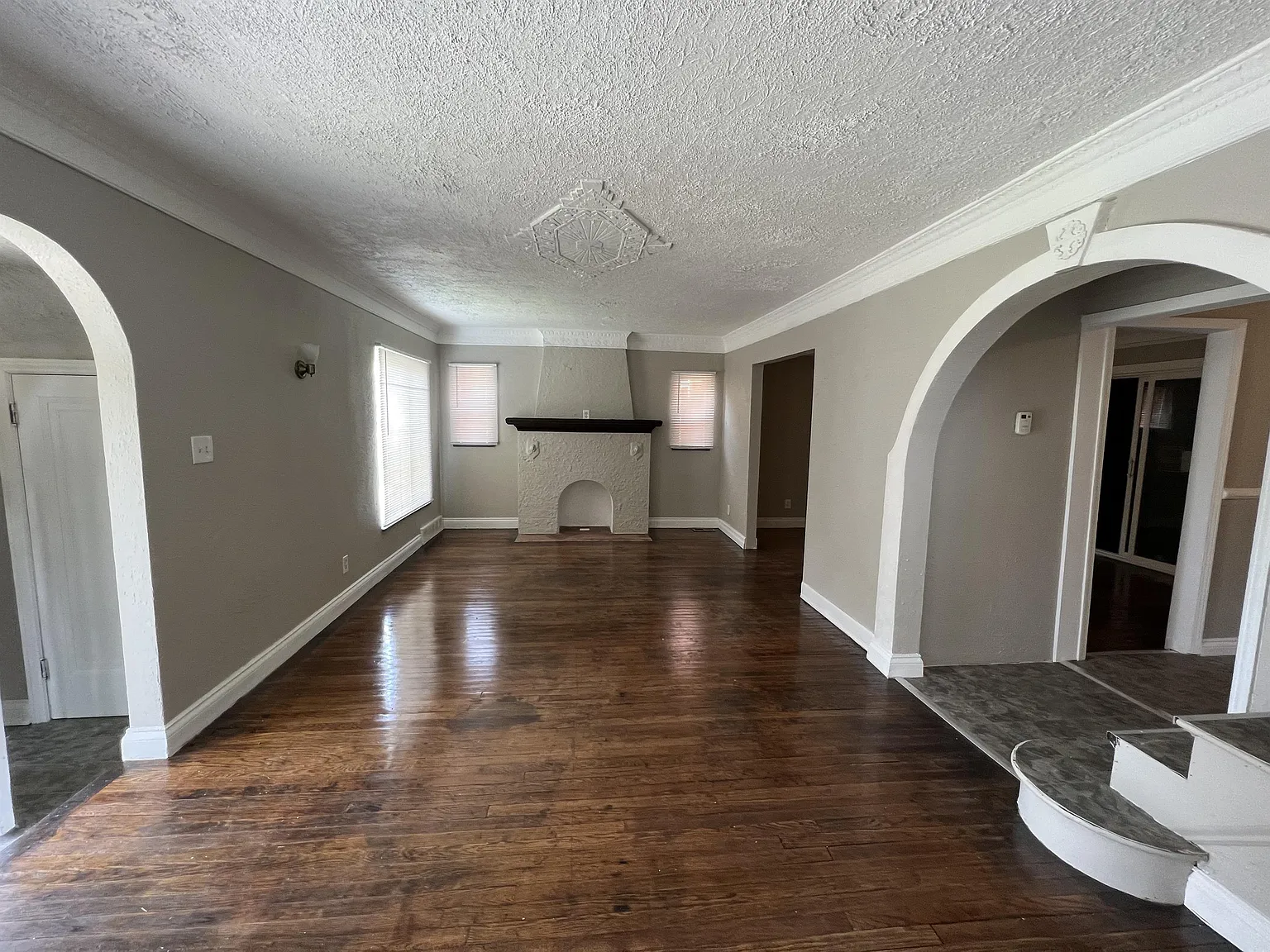 3 bed, 1413 sqft, $1,400 — Photo 4