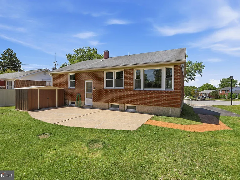 9005 Perring Park Rd — Photo 17