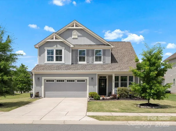 1305 Kings Grove Dr, York, SC 29745