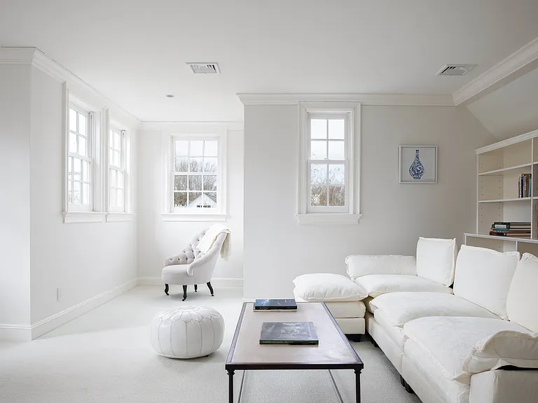 33 Christopher St — Photo 31