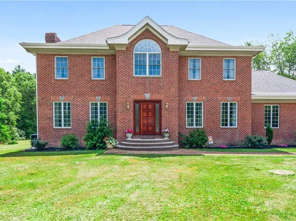 47 Baker St, Rehoboth, MA 02769