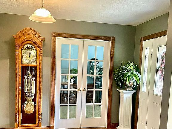 4th image of 117 Landon Ln
