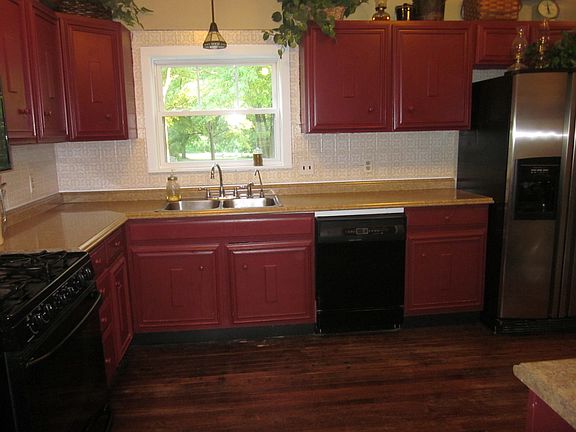 kitchen overlooking yard