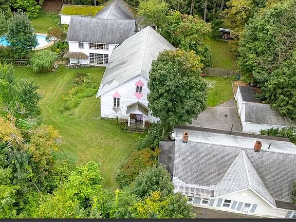 5th image of 4 Churchland Rd