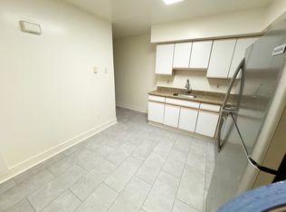 130 S 7th St APT 1, Allentown, PA 18101