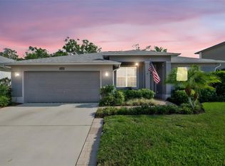 708 Sandy Hills Ave, Tarpon Springs, FL 34689