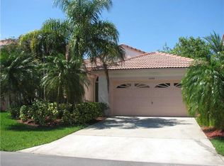 18299 SW 3rd St, Pembroke Pines, FL 33029