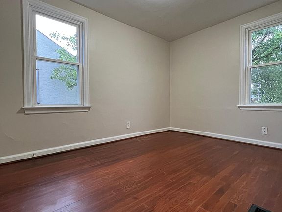 5th image of 1524 Elmwood Ave #1524