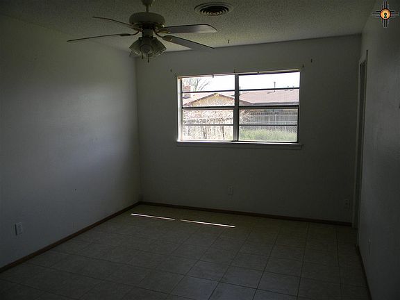 5th image of 221 Merrill Dr
