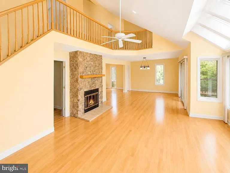 970 Lake Heritage Dr — Photo 9