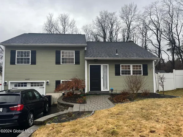 5 High Dune Drive, Albany, NY 12203