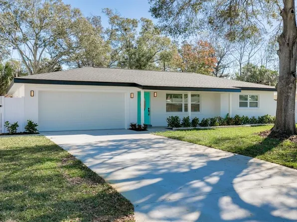 1729 Greenhill Dr, Clearwater, FL 33755